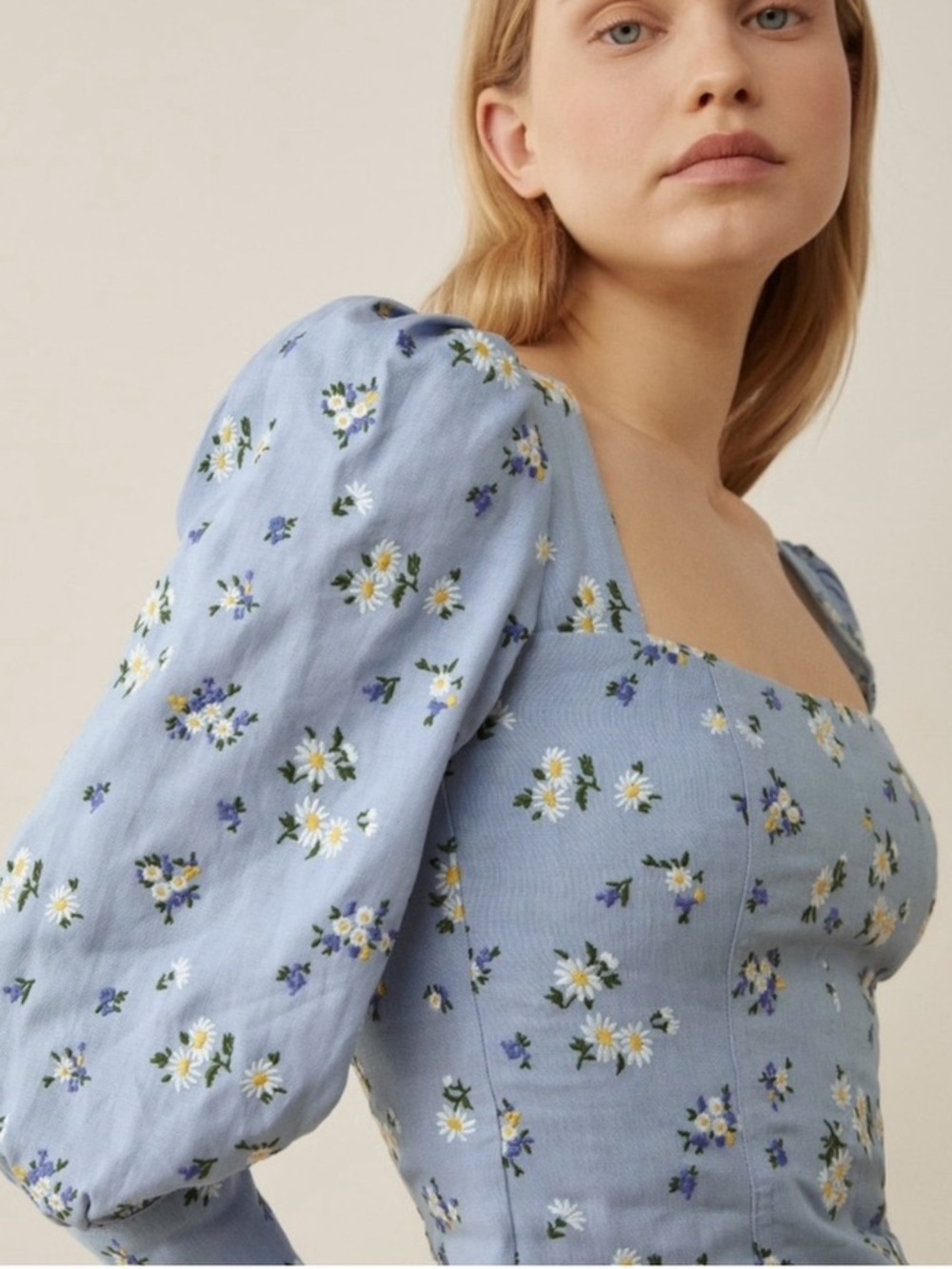 Reformation Stilton Linen Top in Mineral Daisy Embroidery, Blue, Size 2, EUC
